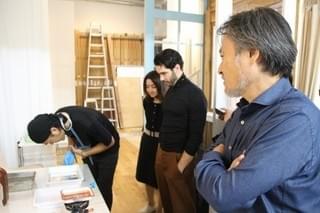 黒沢清監督を世界最古の写真撮影技法“ダゲレオタイプ”で撮ってみると……