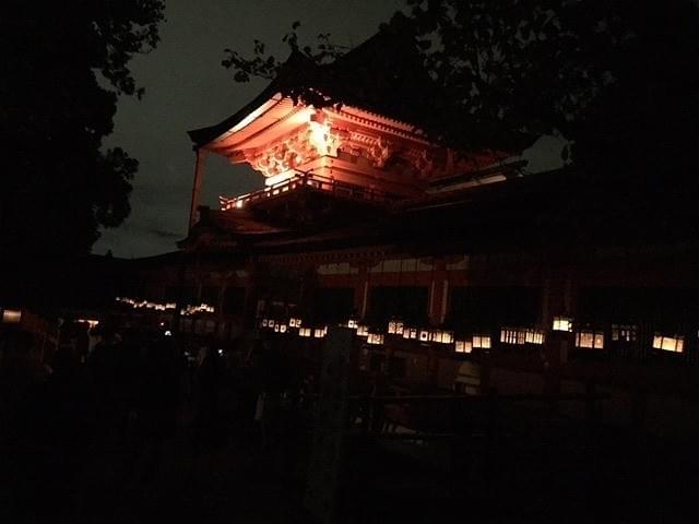 ライトアップされた春日大社