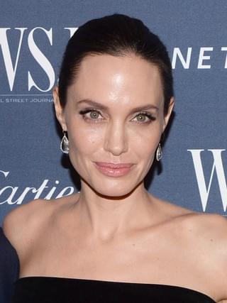 アンジェリーナ・ジョリーの仮住まいはブライアン・シンガー所有の豪邸