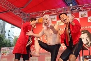 ダチョウ倶楽部、渋谷109で公開熱湯風呂