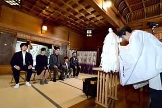 松田龍平、真木よう子、戸次重幸「ぼくのおじさん」ヒットを祈願し“○○断ち”！