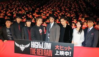 TAKAHIRO＆斎藤工、以心伝心の赤パンにご満悦「後で見せ合いっこしましょう」