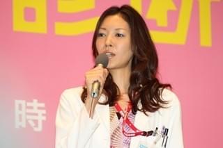 戸次重幸“愛妻への秘密”ばらされ冷や汗 吉田羊は爆笑