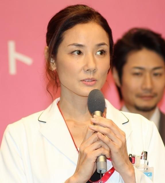 戸次重幸“愛妻への秘密”ばらされ冷や汗 吉田羊は爆笑