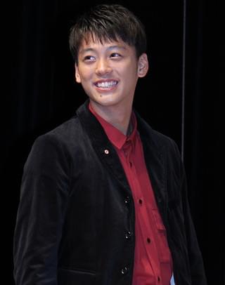 竹内涼真、稲葉友とのアクションシーンでまさかのキス「嫌な気持ちではなかった」