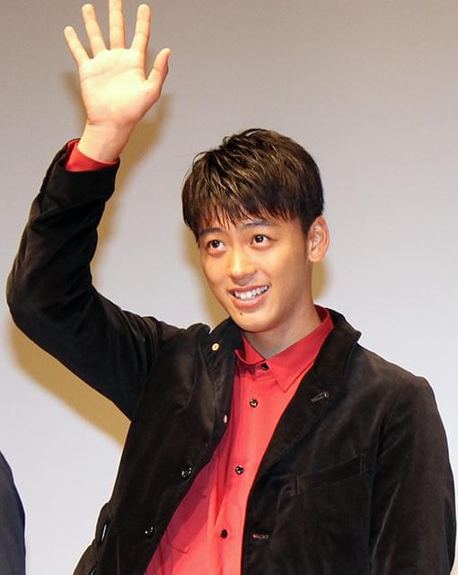 竹内涼真、稲葉友とのアクションシーンでまさかのキス「嫌な気持ちではなかった」