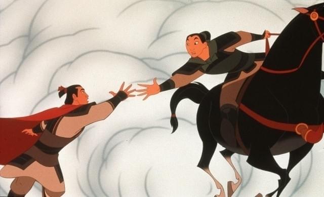 「ムーラン」より場面写真、左側が恋人になるリー・シャン