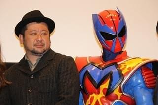 ケンコバ、内田理央にセクハラ!? 顔近づけるも「犯罪ではない」