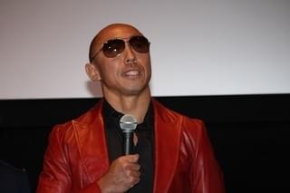 すっちー＆格闘家・武田幸三、“乳首ドリル”を即興披露！