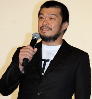 本木雅弘、竹原ピストル＆池松壮亮との“三角関係”を釈明「こっちが本妻であっちが愛人」