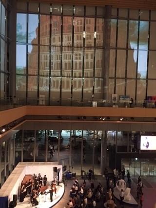 ブリューゲル「バベルの塔」24年ぶり来日決定 丸ビルでプロジェクションマッピング実施