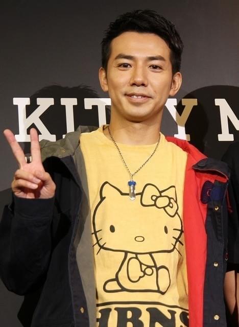 ニューヨークへ単身乗り込む綾部祐二