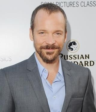 ハビエル＆ペネロペ夫妻共演の麻薬王映画にピーター・サースガード