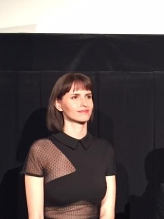 天才バレエダンサー演じたロシアの人気俳優、妻の美人監督を前に愛妻家宣言