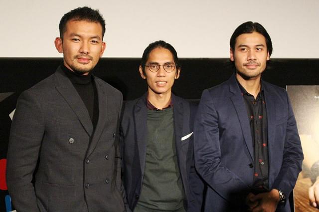 メガホンをとったアンガ・ドゥイマス・ サソンコ監督、主演のリオ・デワント、 チコ・ジェリコ