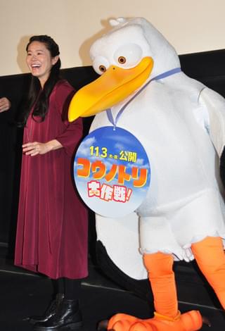 2カ月後に出産を控える澤穂希、“いいお産の日”に舞台挨拶！