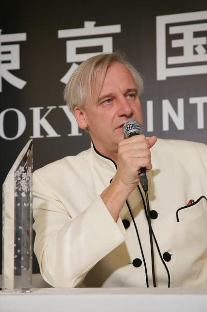 会見したクリス・クラウス監督