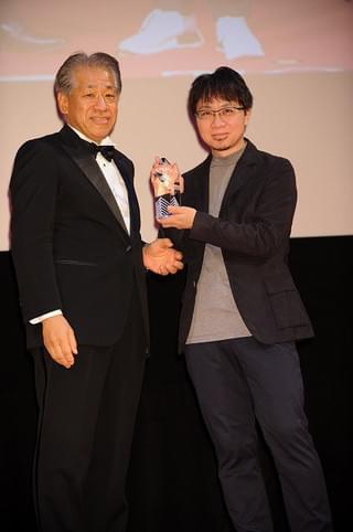 ARIGATO賞授与式にゴジラ降臨！妻夫木聡＆高畑充希＆新海誠監督が受賞に歓喜