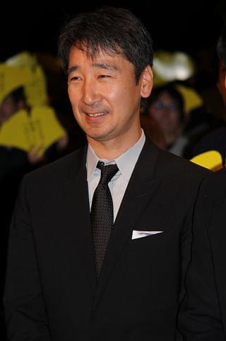 織田裕二「ボク妻」監督にレア万年筆を“男気”プレゼント！