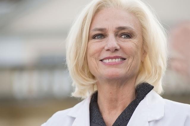 大女優ジャクリーン・ビセット