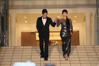 向井理、タキシード姿にはにかみ 9頭身と称賛も「8.5頭身です」