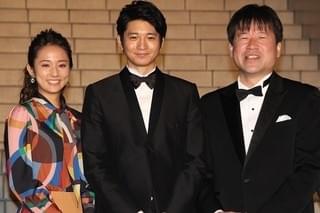 向井理、タキシード姿にはにかみ 9頭身と称賛も「8.5頭身です」