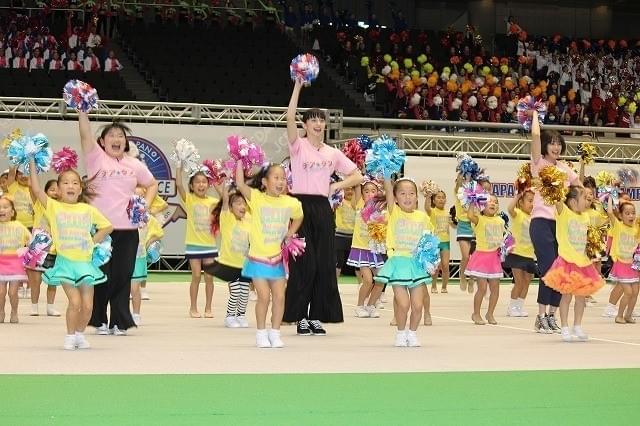 広瀬すず・中条あやみら「チア☆ダン」キャスト、全日本チア選手権に飛び入り参加！