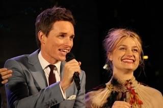 来日した「ファンタビ」エディ・レッドメイン、魔法のトランクの中から登場！