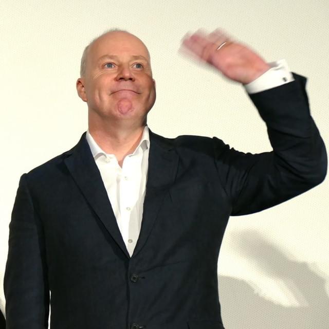 一生、忘れない！エディ・レッドメインら「ファンタビ」一行、公開初日に鏡開き