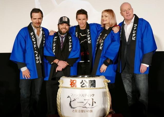 初日挨拶で鏡開き