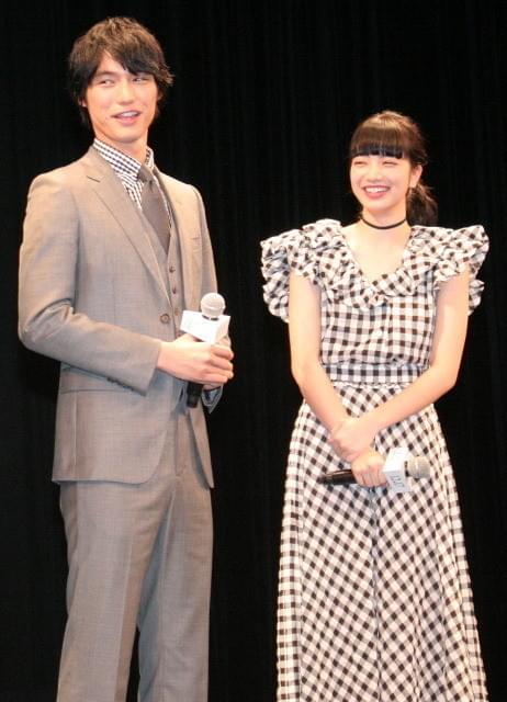 ラブラブぶりに大盛り上がり