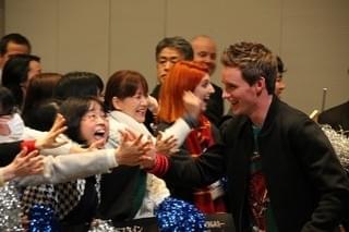 「ファンタビ」来日キャスト、ポッタリアン＆ファンタビスト400人に大盤振る舞い