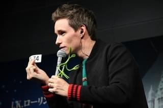 「ファンタビ」来日キャスト、ポッタリアン＆ファンタビスト400人に大盤振る舞い