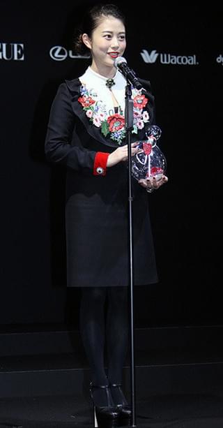 高畑充希、躍進の1年称えられ満願「とと姉ちゃんになれて良かった」