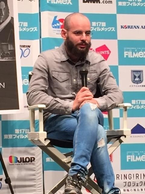 ユダヤ教超正統派学生の人生をシュールに描いたロカルノ受賞作、主演俳優が来日