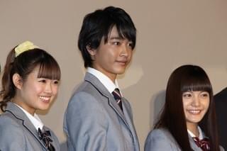 佐藤寛太＆美沙玲奈、陣内孝則の“脱臼”パントマイムに大爆笑！