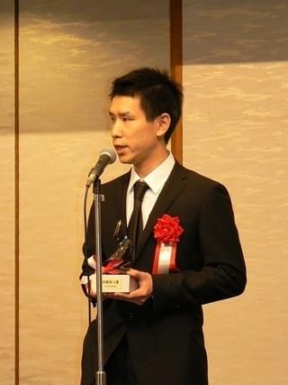 「新藤兼人賞」授賞式で金賞「湯を沸かすほどの熱い愛」中野量太監督が号泣