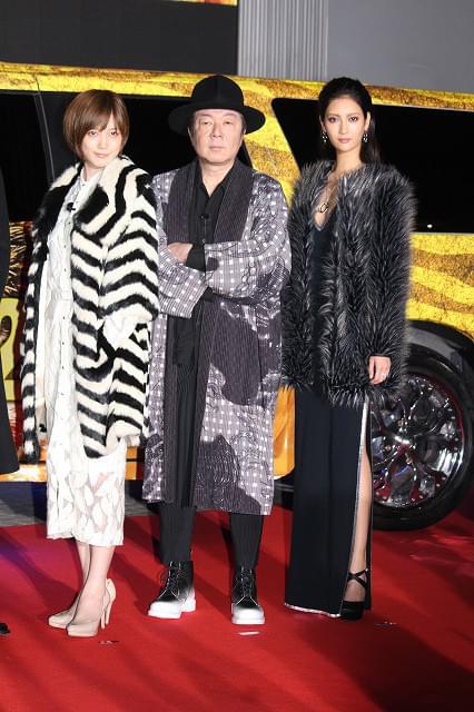 生田斗真、香港から来たファンを熱烈ハグ！ファン600人が悲鳴