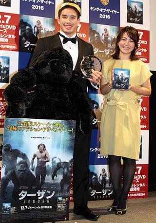 磯山さやか、ベイカー茉秋の筋肉美にメロメロ「カッチカチ、大好き」