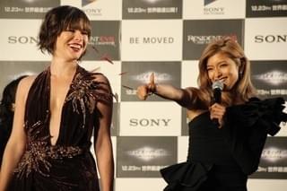 「バイオハザード」ミラ・ジョボビッチ、女戦士ローラの“変身”ぶりに太鼓判！