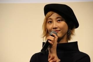 デジタル配信ライフを満喫中の松井玲奈「お風呂で映画を1本見ます」