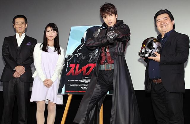 腕のカメラによるスキャニングで敵を消し去る異色ヒーロー