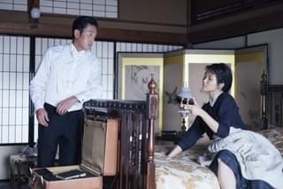 森で密会＆木に緊縛！パク・チャヌク監督の成人映画「お嬢さん」色香漂う場面写真一挙公開
