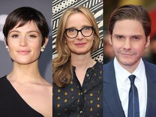 ジュリー・デルピー監督・主演作にジェマ・アータートン＆ダニエル・ブリュール