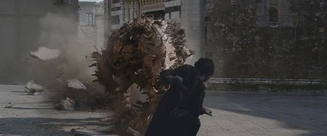 「タイタニック」のCGも 手がけた曽利文彦が監督