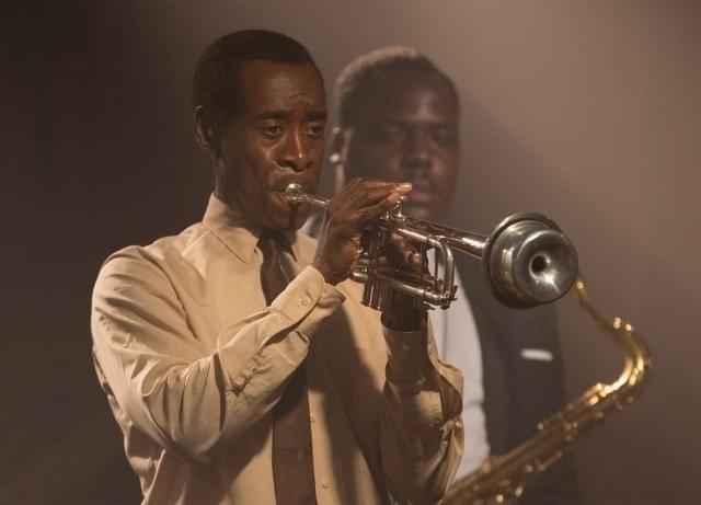 ジャズの帝王は女を口説くために「あるもの」を使う！マイルス流“口説き術”映像公開