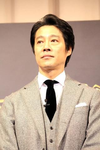 綾瀬はるか、ジェスチャークイズでまさかの“禁じ手” 天然さく裂に堤真一猛抗議