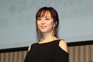 比嘉愛未、“師匠”長谷川京子に最敬礼「完璧なんです」