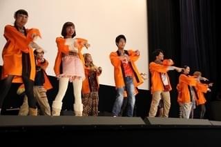 ジュウオウジャー＆ニンニンジャー、“ジュウオウダンス”披露にファン500人喝さい！