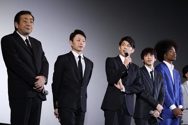 青木玄徳、観客の強張った表情に手応え十分！「新しい『闇金ドッグス』です」